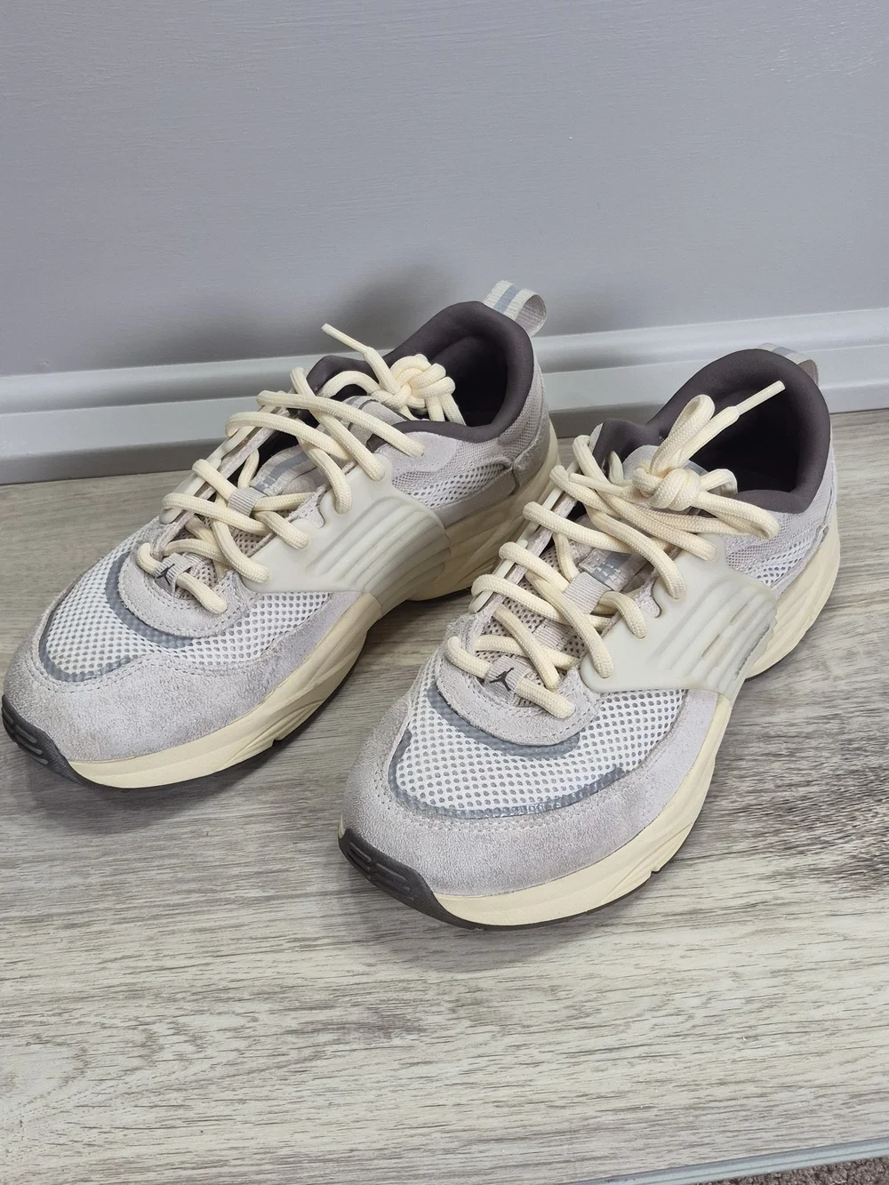 Jordan Men's Cream and Gray Suede Mesh Sneakers
